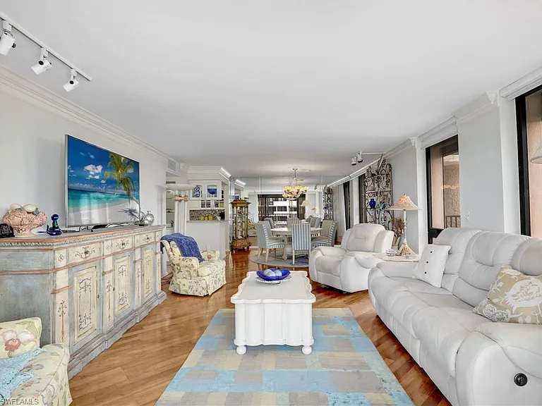 4005 Gulf Shore Blvd N #800 — Photo 25