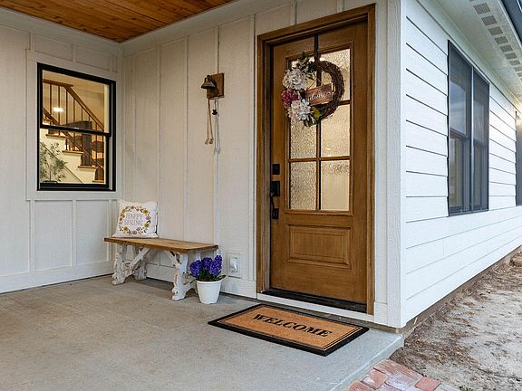 3rd image of 2800 S Olivet Rd