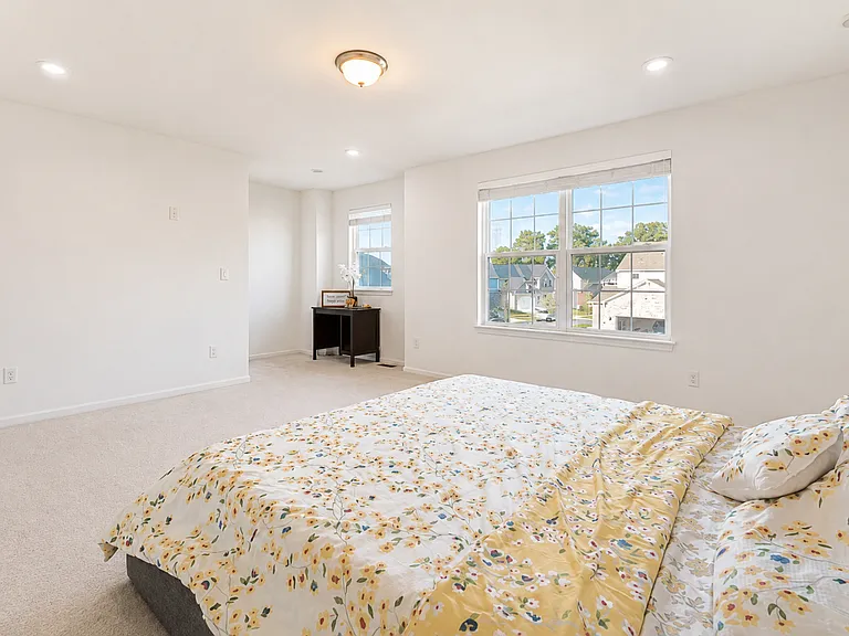 51172 Quaker Ln — Photo 20
