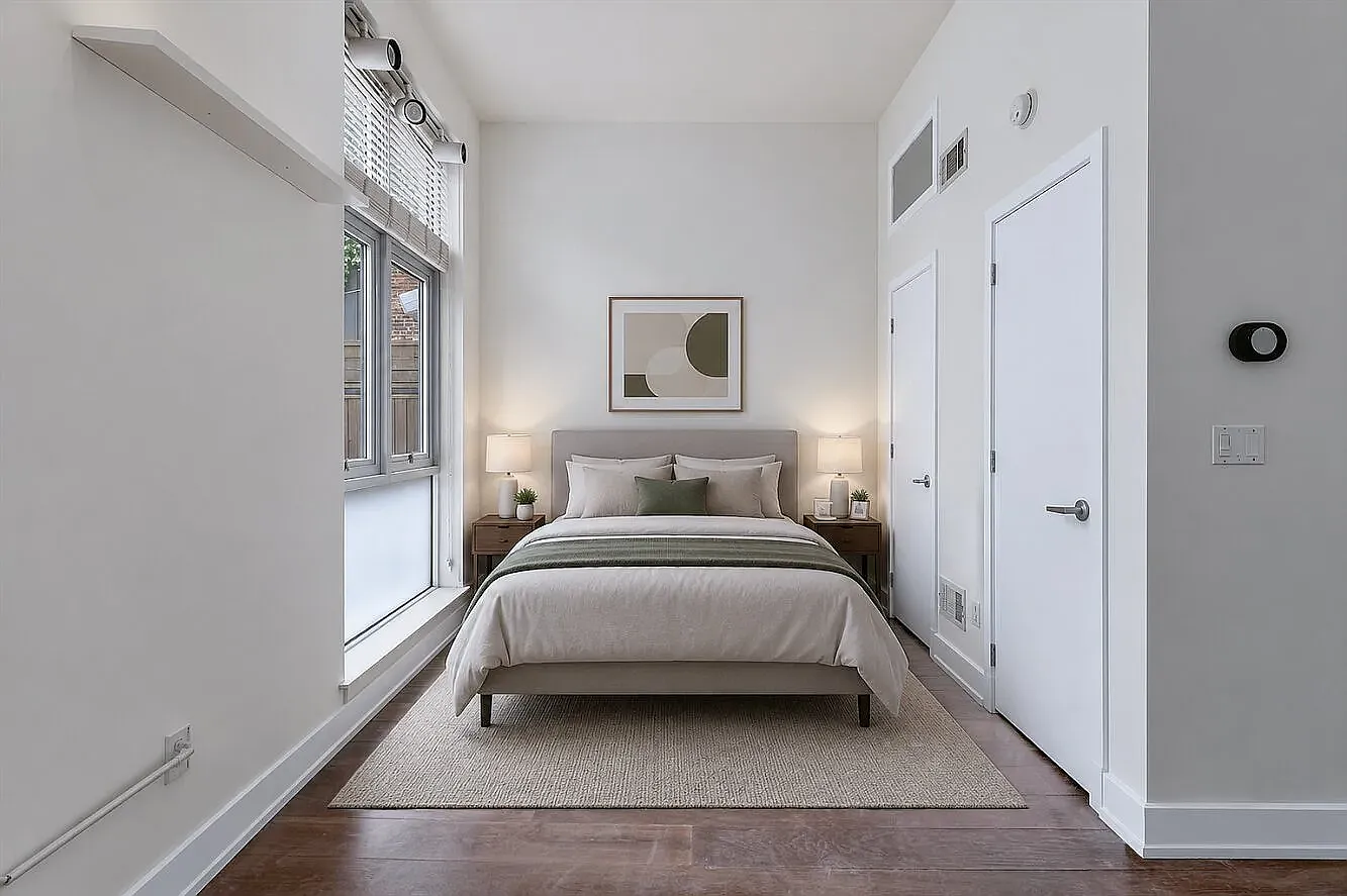 390 Lorimer Street — Photo 2