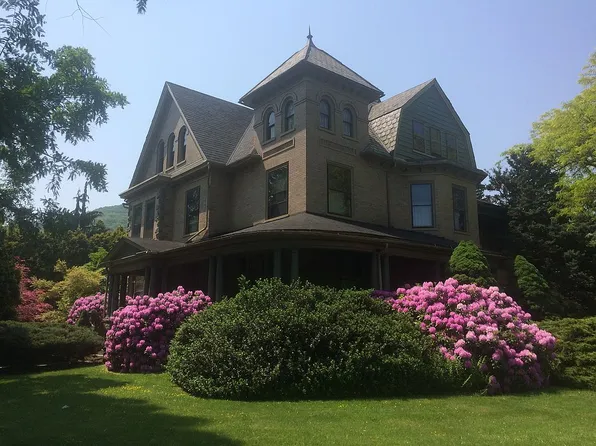 610 S Market St, South Williamsport, PA 17702