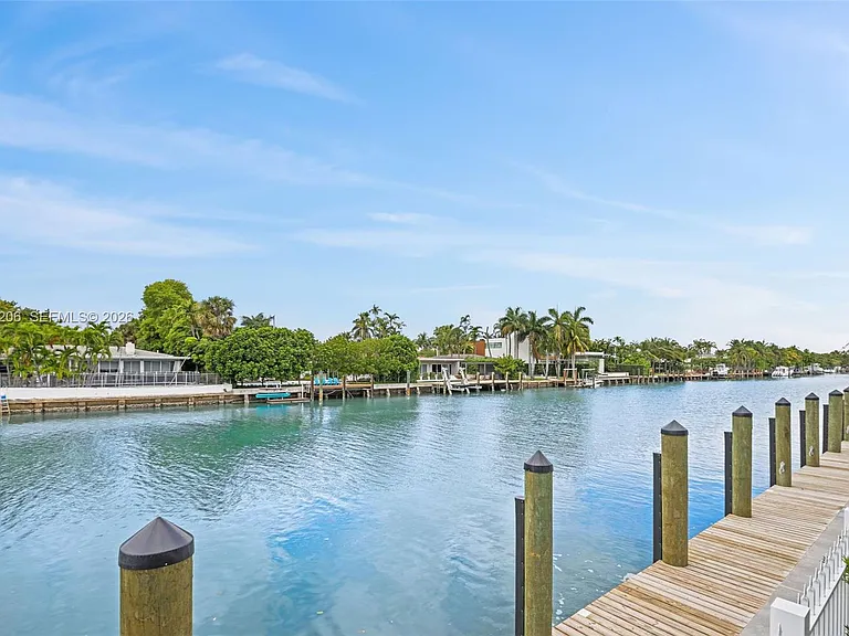 9800 W Bay Harbor Dr #406 — Photo 11