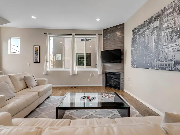 2250 W 31st Ave — Photo 14