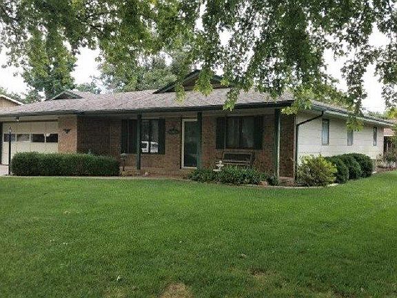 2nd image of 3306 Rockwood Dr