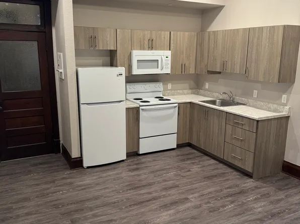 223 N Main St #208, Mitchell, SD 57301