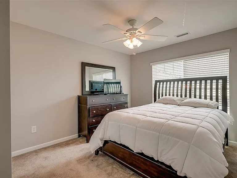 1304 Cozart St #317 — Photo 19