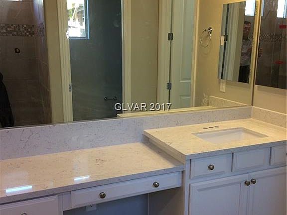 4th image of 9573 Chandler Springs Ave