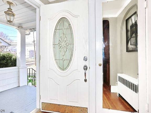 2nd image of 5 Prospect St