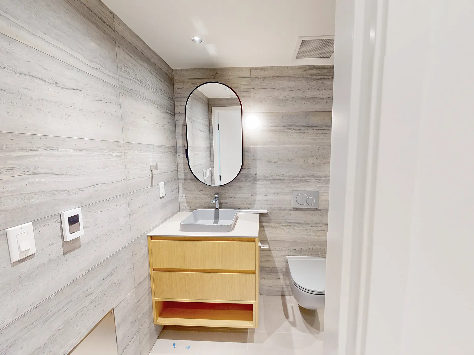 1277 Hornby Street Vancouver — Photo 2