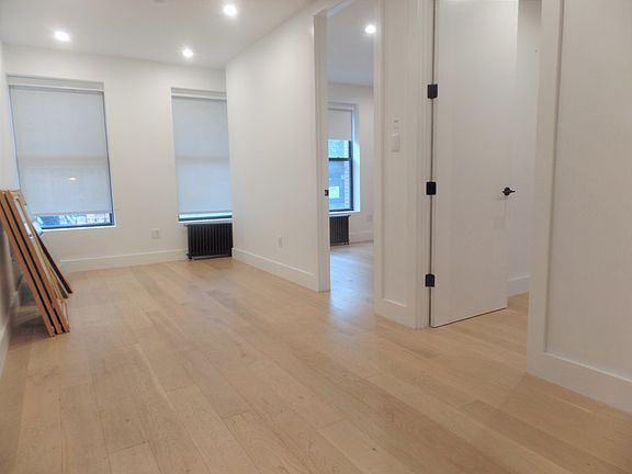 3rd image of 566 W 126th St #24