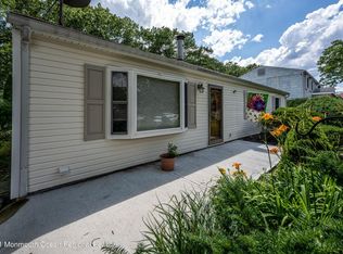 14 Hilltop Dr, Bayville, NJ 08721