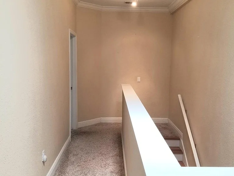 301 S Arrawana Ave #B — Photo 15