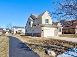 9635 Landsdowne Ln, Ypsilanti, MI 48197