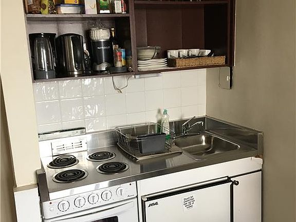 5th image of 5 Tudor City Pl APT 1233