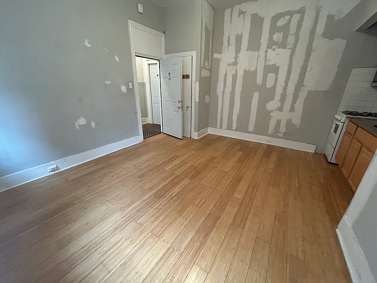 3431 Spring Garden St #2M — Photo 10