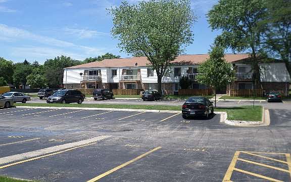5th image of 4406 Euclid Ave APT 1D