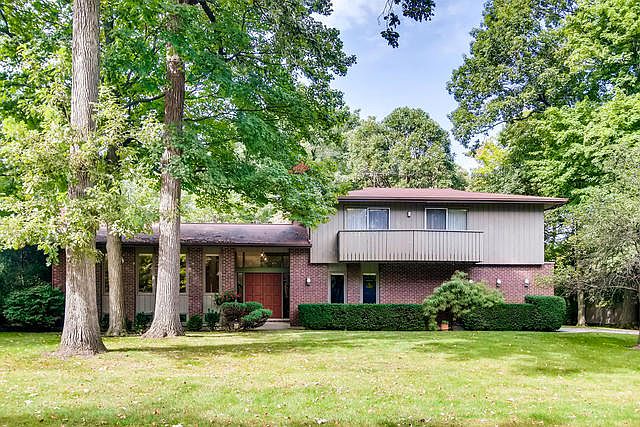 1st image of 226 Tall Trees Ln