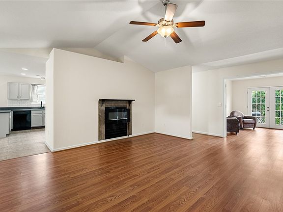 2nd image of 104 Belspring Ln