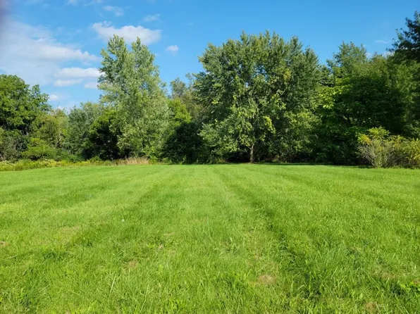 1168 Mercer Rd, Ellwood City, PA 16117