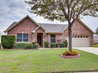 1200 Cumberland Ct, Forney, TX 75126