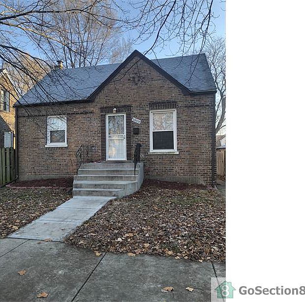 1st image of 10019 S Bensley Ave