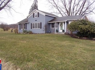 9393 Fredonia Stockton Rd, Fredonia, NY 14063