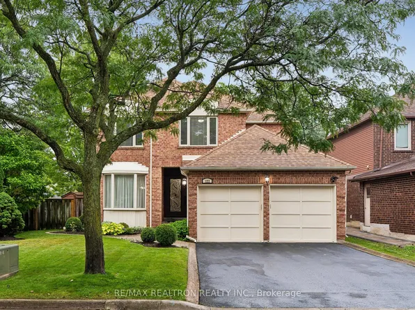 122 Colvin Cres, Vaughan, ON L4J 2R7