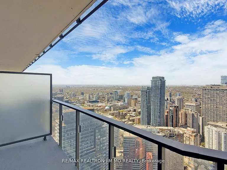 11 Wellesley St W #5510 — Photo 34
