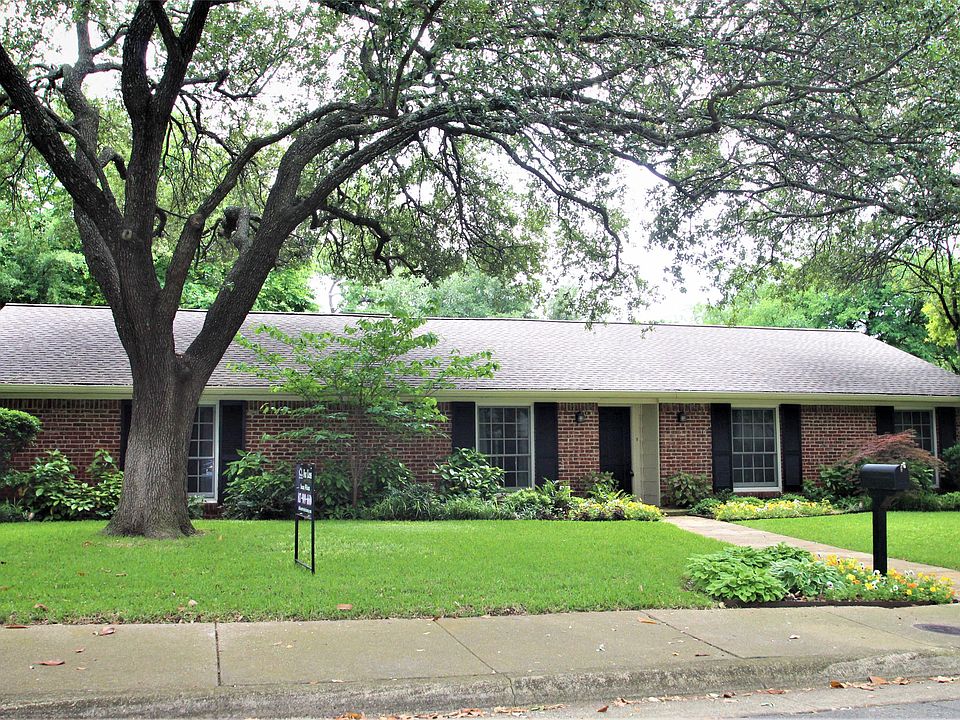 1st image of 4254 Royal Ridge Dr