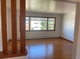 8906 N Wisner St #1EAST, Niles, IL 60714