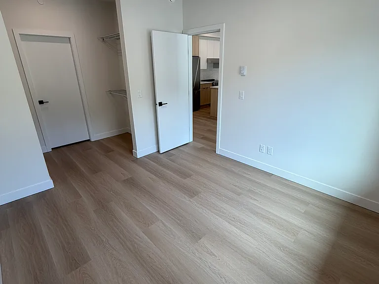 100 Grange Dr — Photo 11