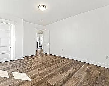 5th image of 119-10 Long St #2