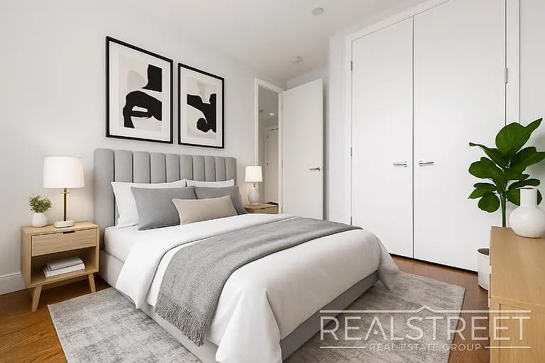 98 Himrod St #3R — Photo 4