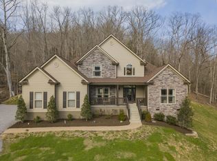 1075 Garland Hollow Rd, Pegram, TN 37143