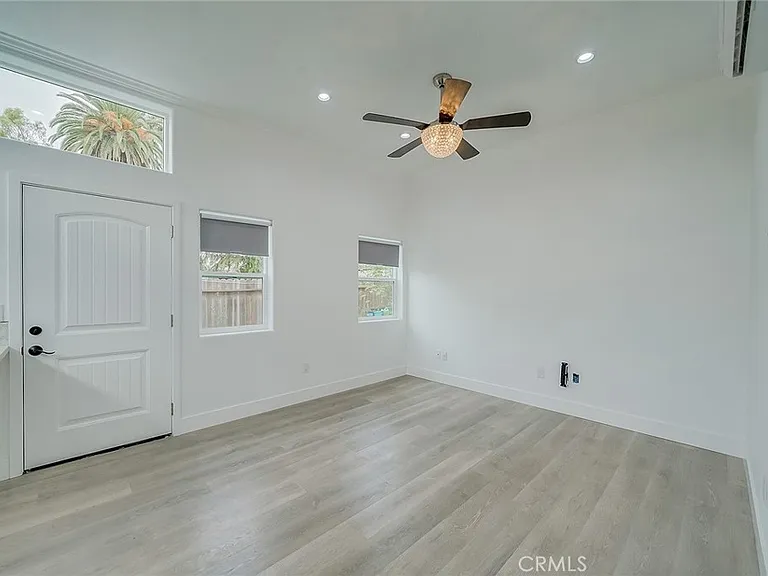 1476 Kenneth Dr — Photo 19