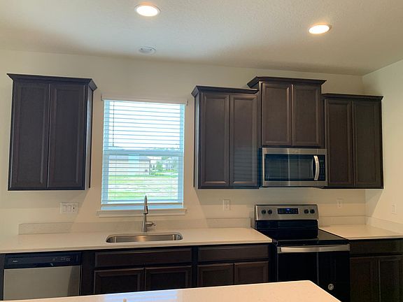 3rd image of 11532 Cedar Valley Dr