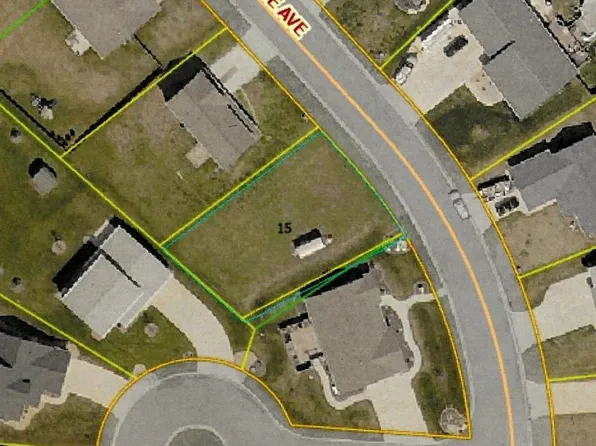 1507 Fayette Ave, Washington, IL 61571