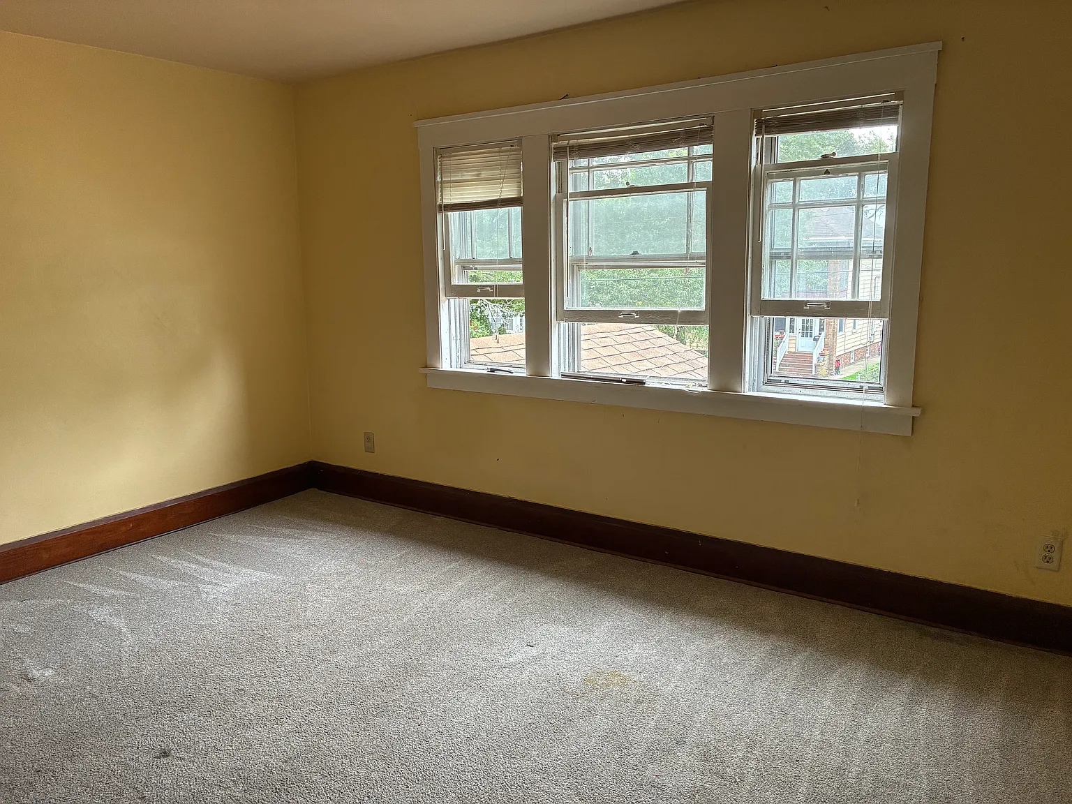 2 bed, 900 sqft, $950 — Photo 4