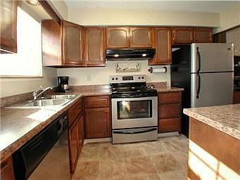 2nd image of 8616 W 84th St