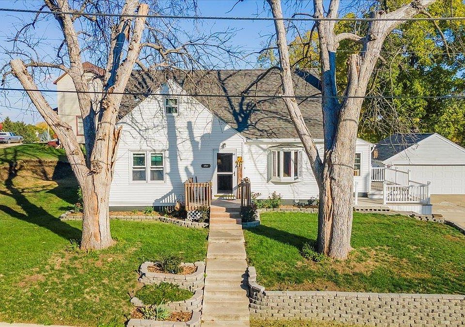 1716 6th St, Gilbertville, IA 50634 Zillow