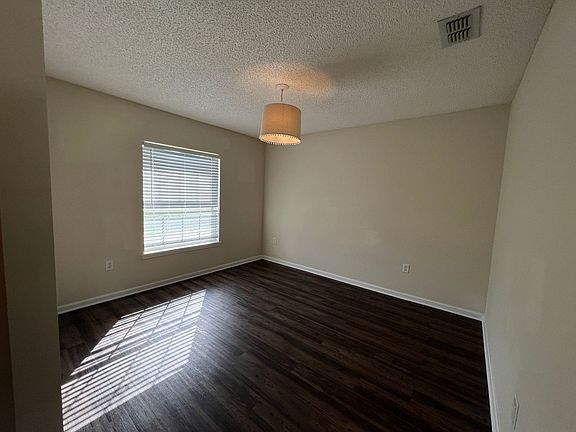 3rd image of 86748 Worthington Dr