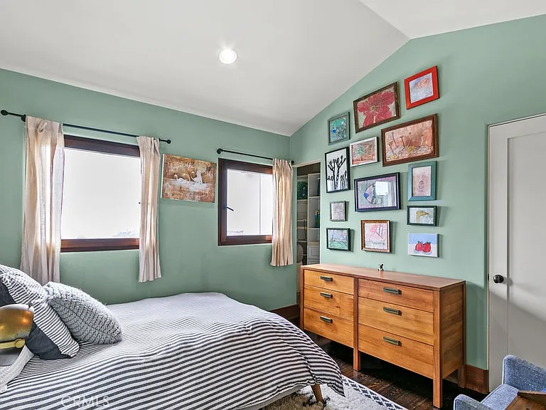 345 Emerald Bay — Photo 16