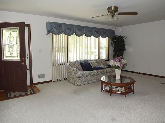 2nd image of 1184 Riverlane Dr