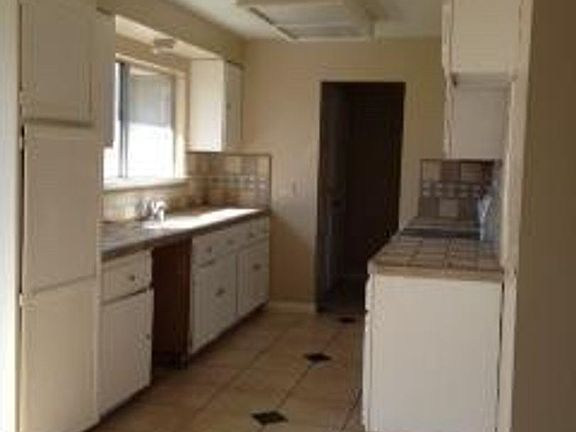 4th image of 7631 Tierra Arbor Way