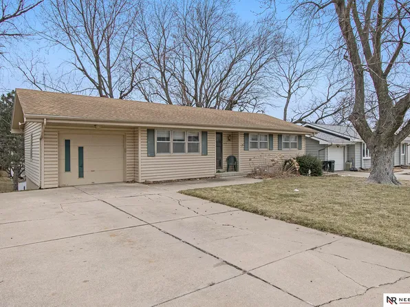 6628 S 85th Ave, Ralston, NE 68127