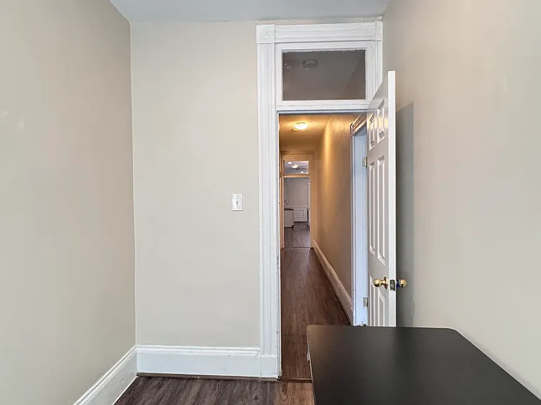401 Washington St #3 — Photo 8
