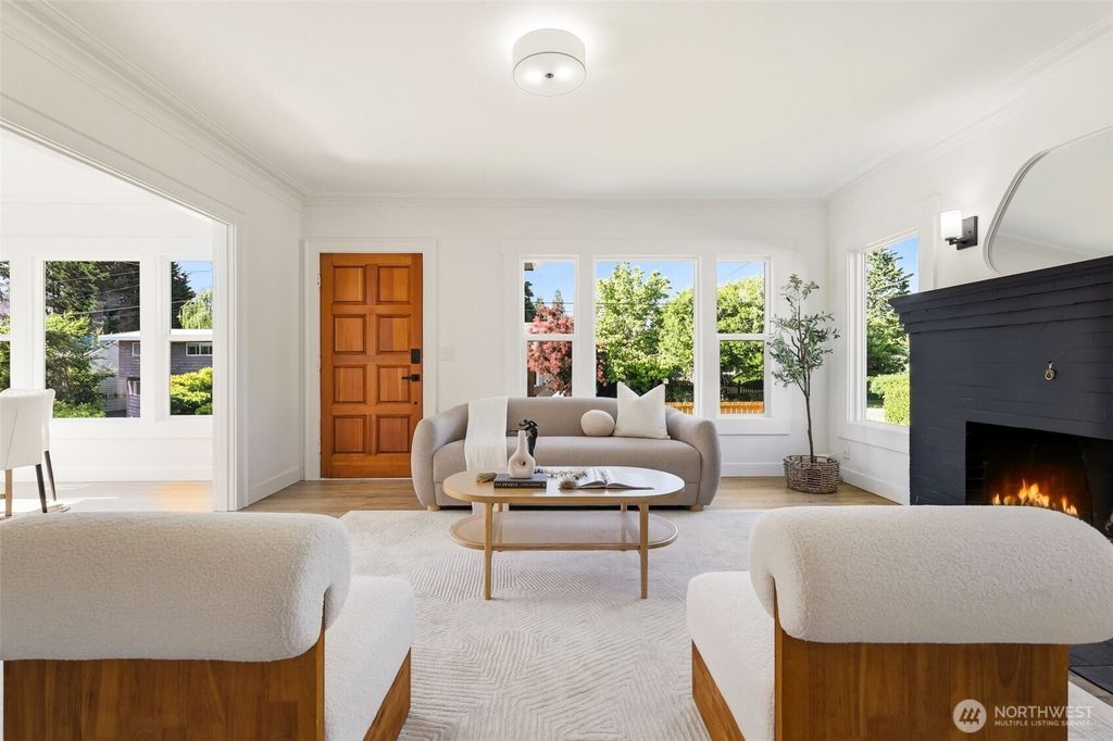 515 N 122nd Street, Seattle, WA - View 5