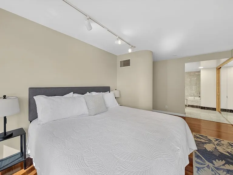 1888 Kalakaua Ave #907 — Photo 18