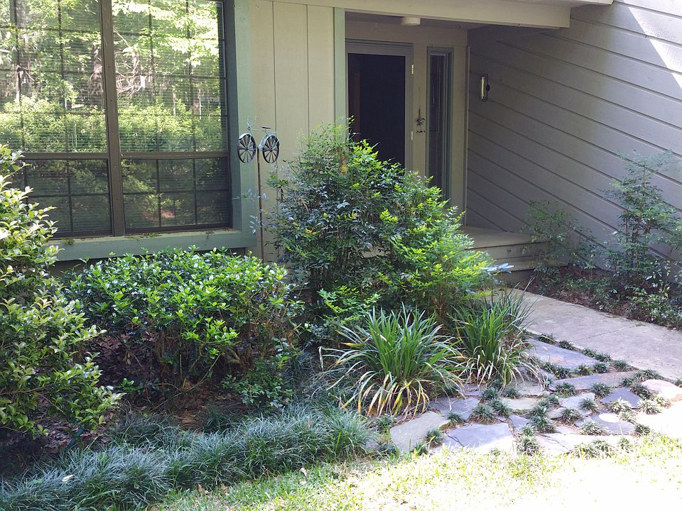 2nd image of 3303 Dartmoor Dr