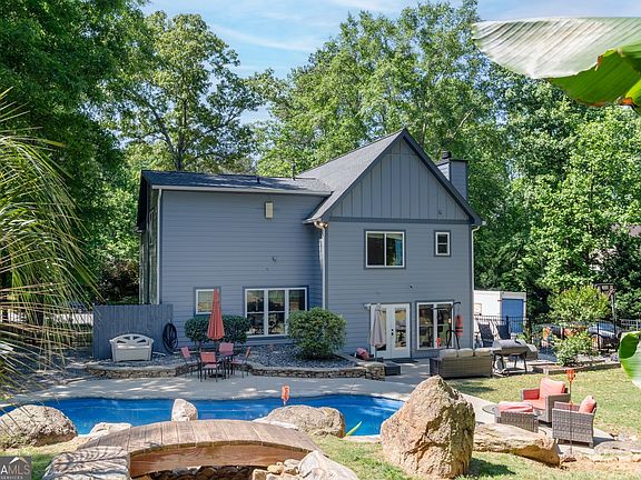 5th image of 95 Tyler Woods Dr